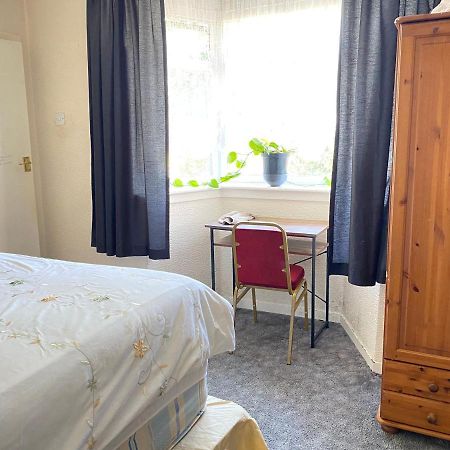 132 Apartment Bushbury Bagian luar foto